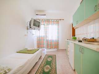 Апартаменты Guest House Ana Петровац Двухместный номер-студио с террасой-7